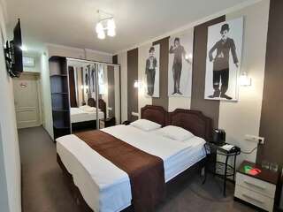 Гостиница Арт Отель Белгород Улучшенный двух местный номер с одной кроватью-7
